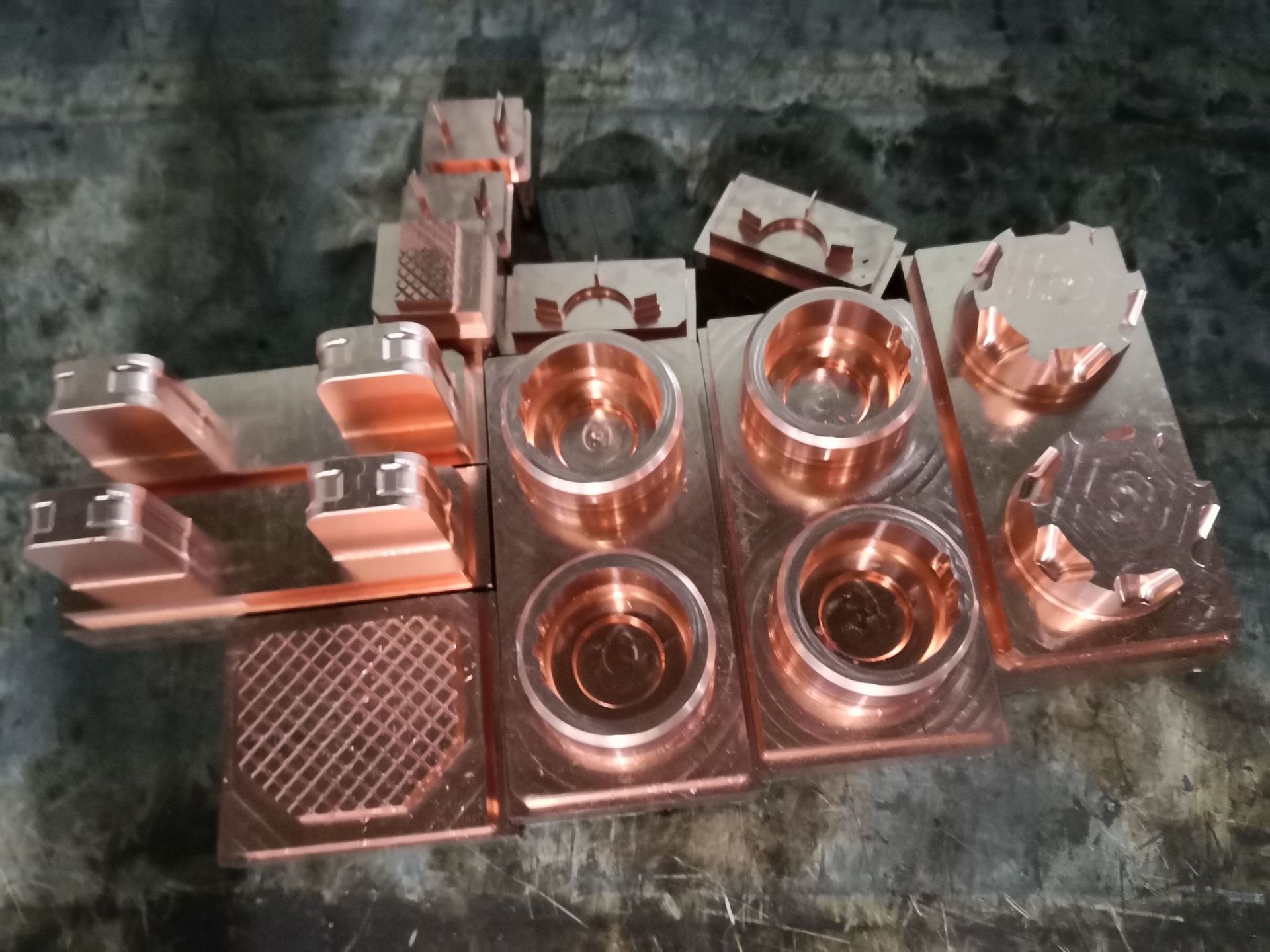 钢料电极加工精雕机雕铣加工电极紫铜自动换刀加工中心雕刻机加工