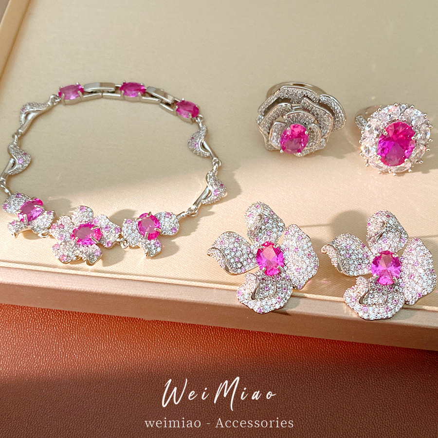 Agujas de plata, pulseras de flores rosadas, anillos, pendientes, pernos de lujo ligero, alta sensación, temperamento dulce, conjunto de joyas