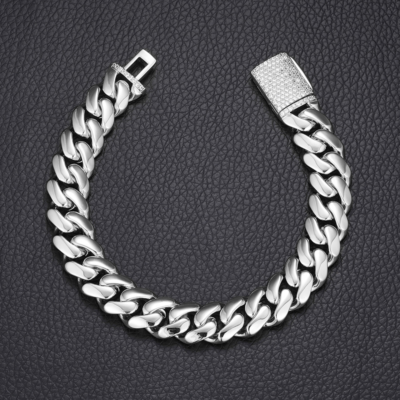 Cuban Chain Bracelet With Zircon Inlay And Gold Plated Finish_voghion.com