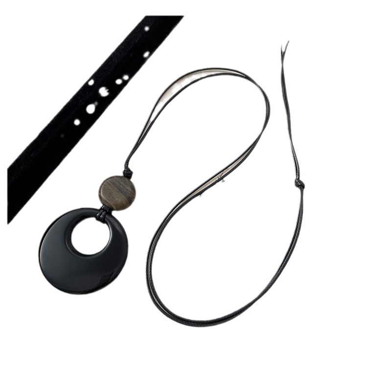 Nuevo collar colgante de anillo de ágata artificial china, cadena de clavícula de todo fósforo de nicho, joyería de diseño personalizado al por mayor