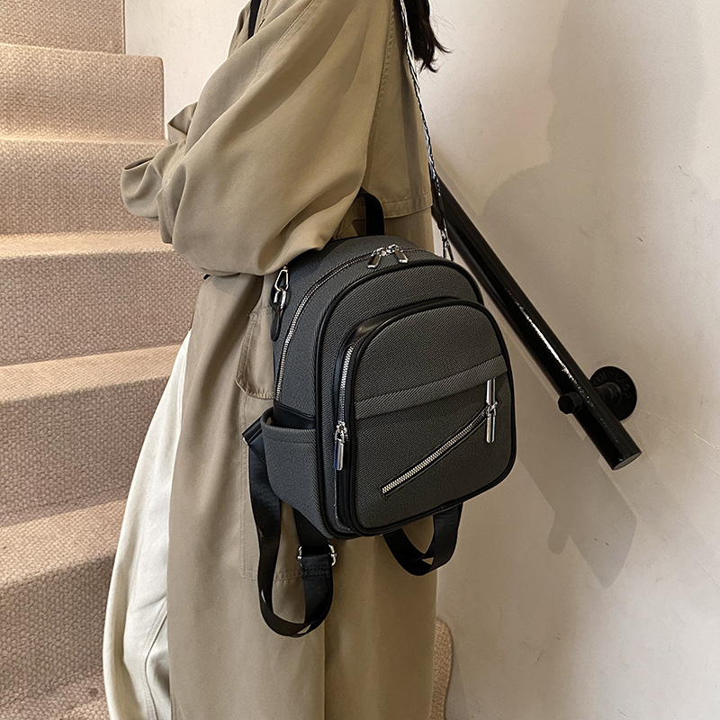 2025 mochila coreana nueva mochila de moda casual para mujeres multifuncional de gran capacidad bolsa de moda al por mayor
