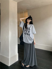 2025 夏の新スタイルルーズレイジースタイルレタープリント Tシャツドレープスカートロングスカート女性のツーピースシック