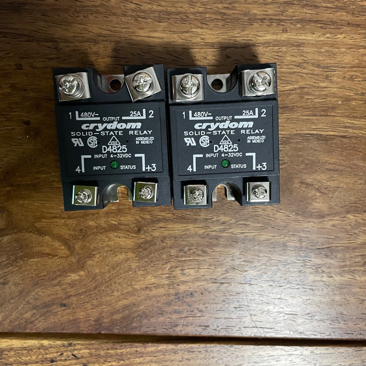 固态继电器D4825