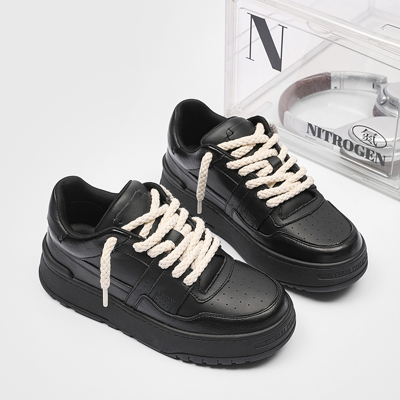 3177 petites chaussures noires à semelles épaisses, nouveau design pour amoureux, skateboard chic chinois, chaussures à pain décontractées, 2024_voghion.com