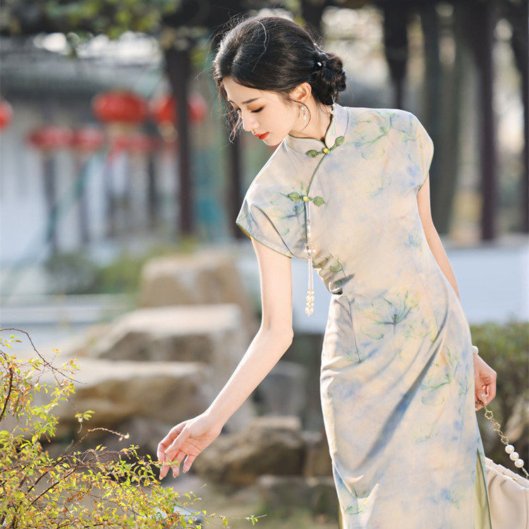 Unique and Beautiful New Chinese-Style Improved Cheongsam Dress for Women, Summer New Model, Slim-Fitting, National Style, Elegant Long Dress