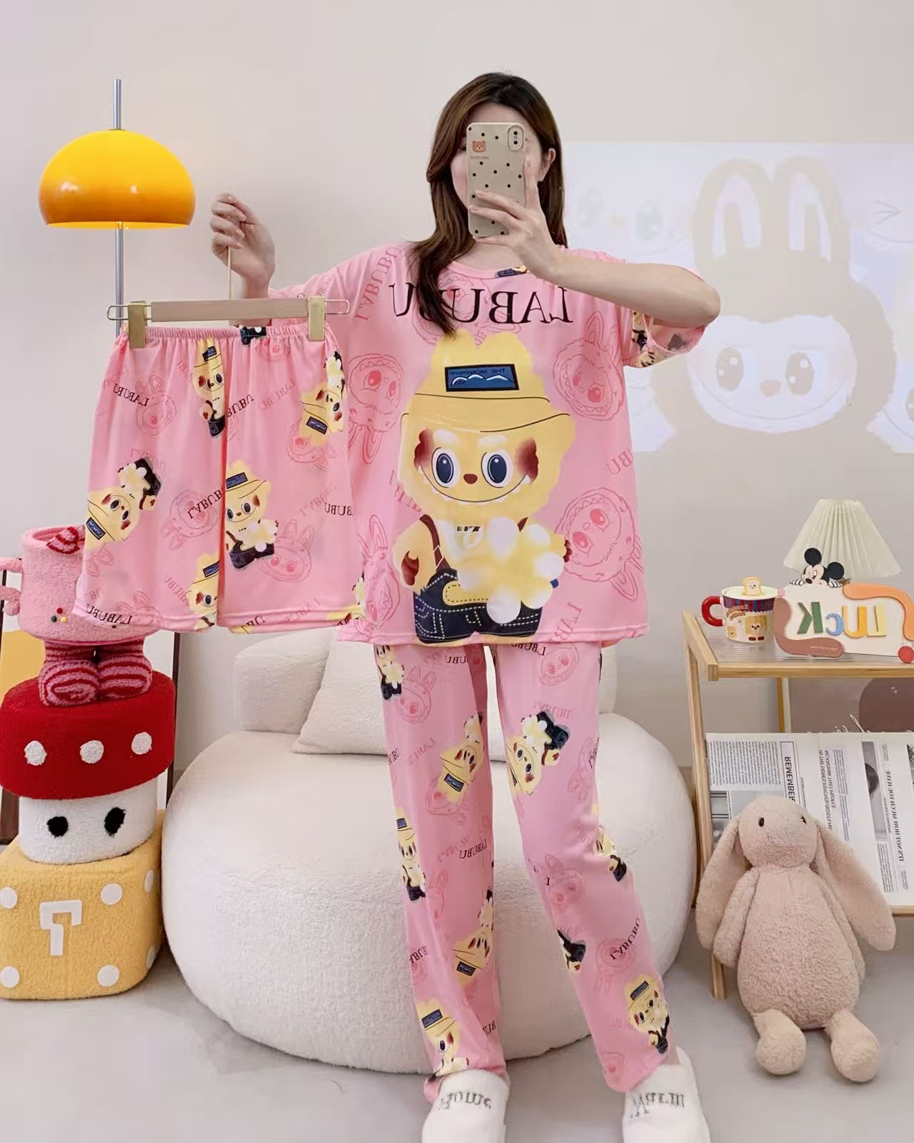 Pijamas de verano transfronterizos pijamas de leche de seda de tres piezas set de dibujos animados comercio exterior ropa para el hogar pantalones de mangas cortas lindos