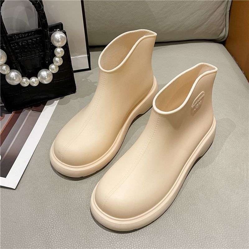 베이지 [노멀사이즈] 발볼이 넓고 두꺼우므로 한사이즈 크게 선택해주세요