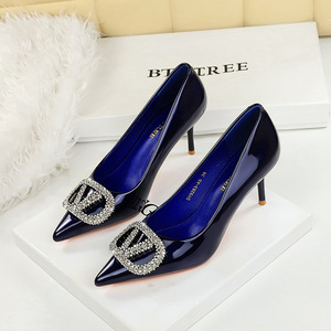 9283-AK225 European and American style banquet rhinestone V-buckle pointed shallow mouth, one foot kick, high heels, soc