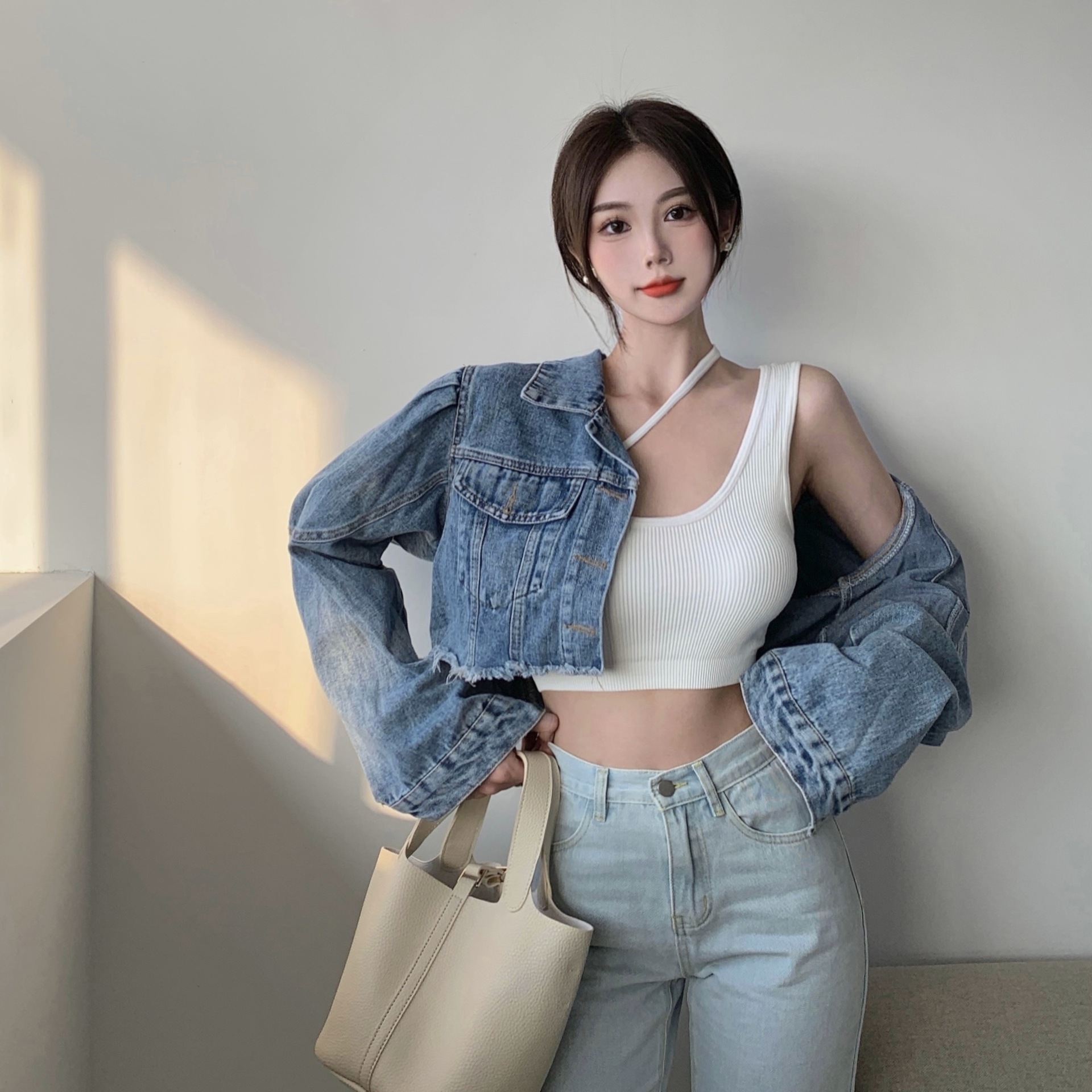 c3e305bd-ae4f-4c4c-a7d1-fb2380