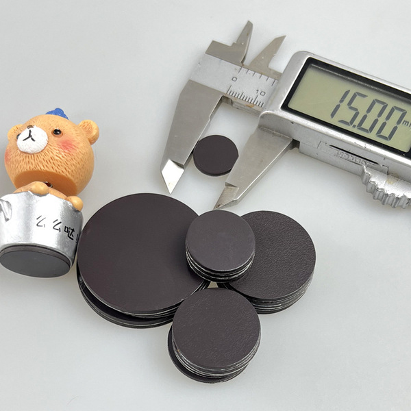 Round rubber adhesive fridge magnet