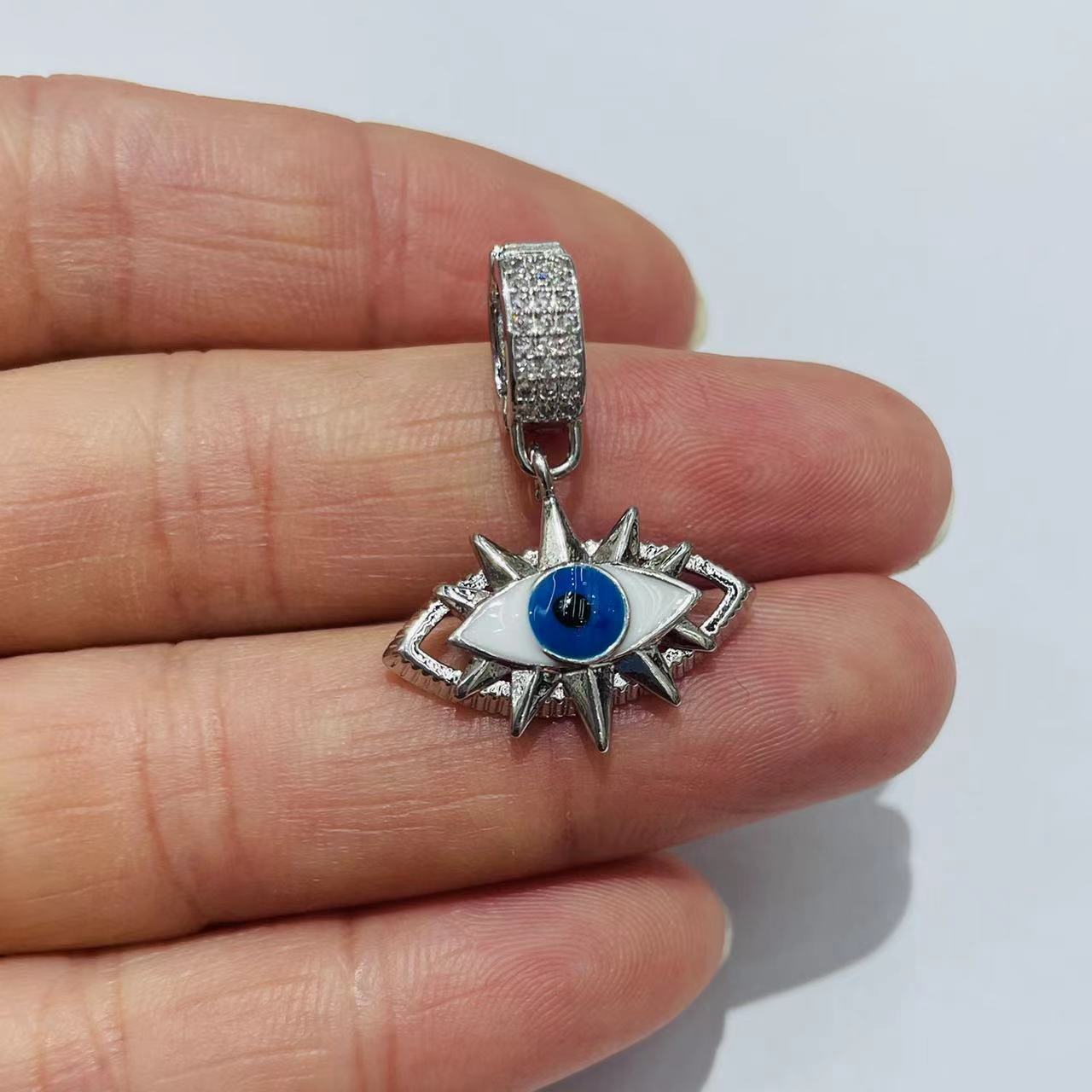 6g Weight Pendant Jewelry Making Type 1 Piece Quantity Daily, Street Occasion Copper Material Geometric, Devil's Eye, Heart Shape Pattern All Seasons Season Unisex Gender Plating Design Vintage Style, Classic Style Style 1 Piece Copper Geometric Devil's Eye Heart Shape Pendant 10