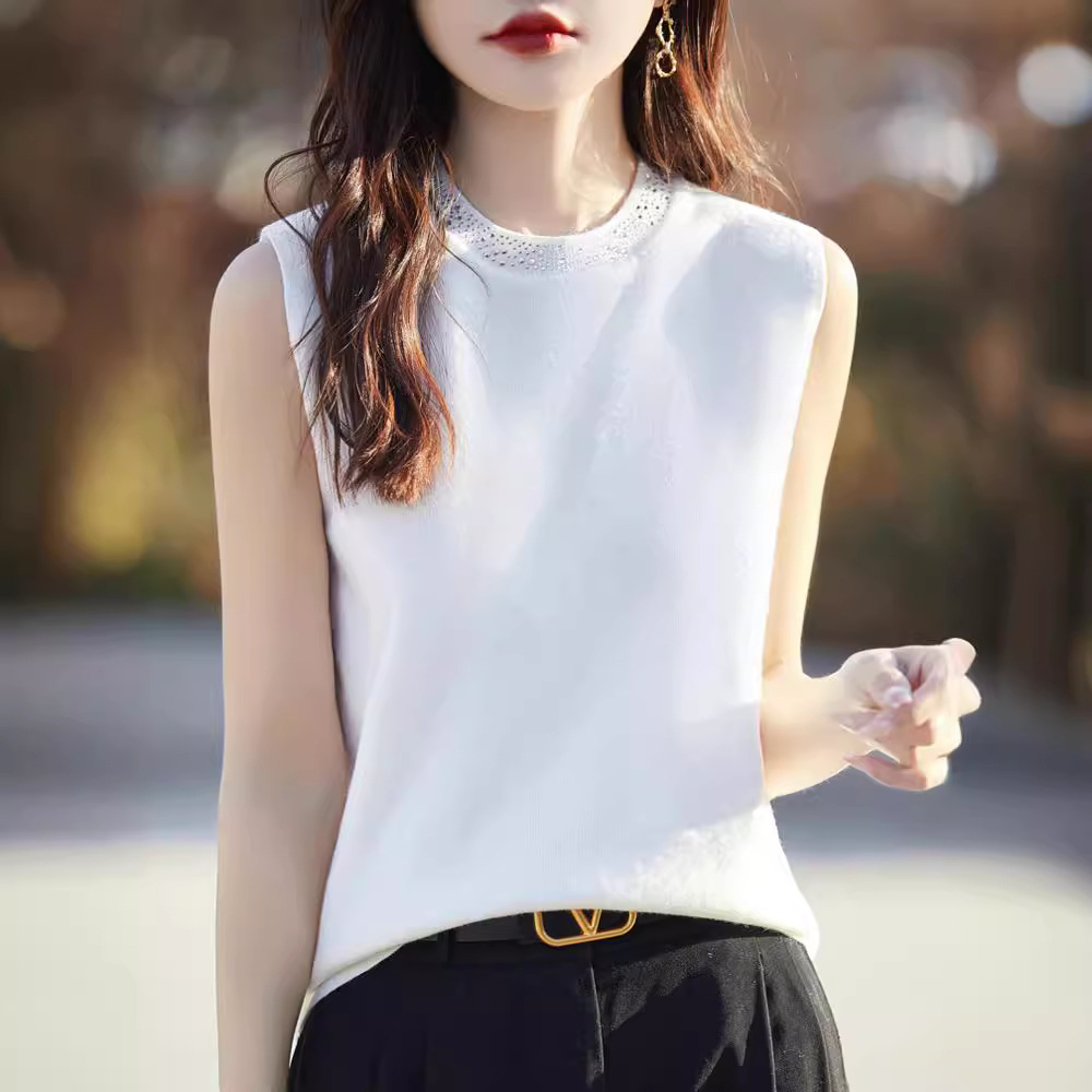 Elegant T-shirt