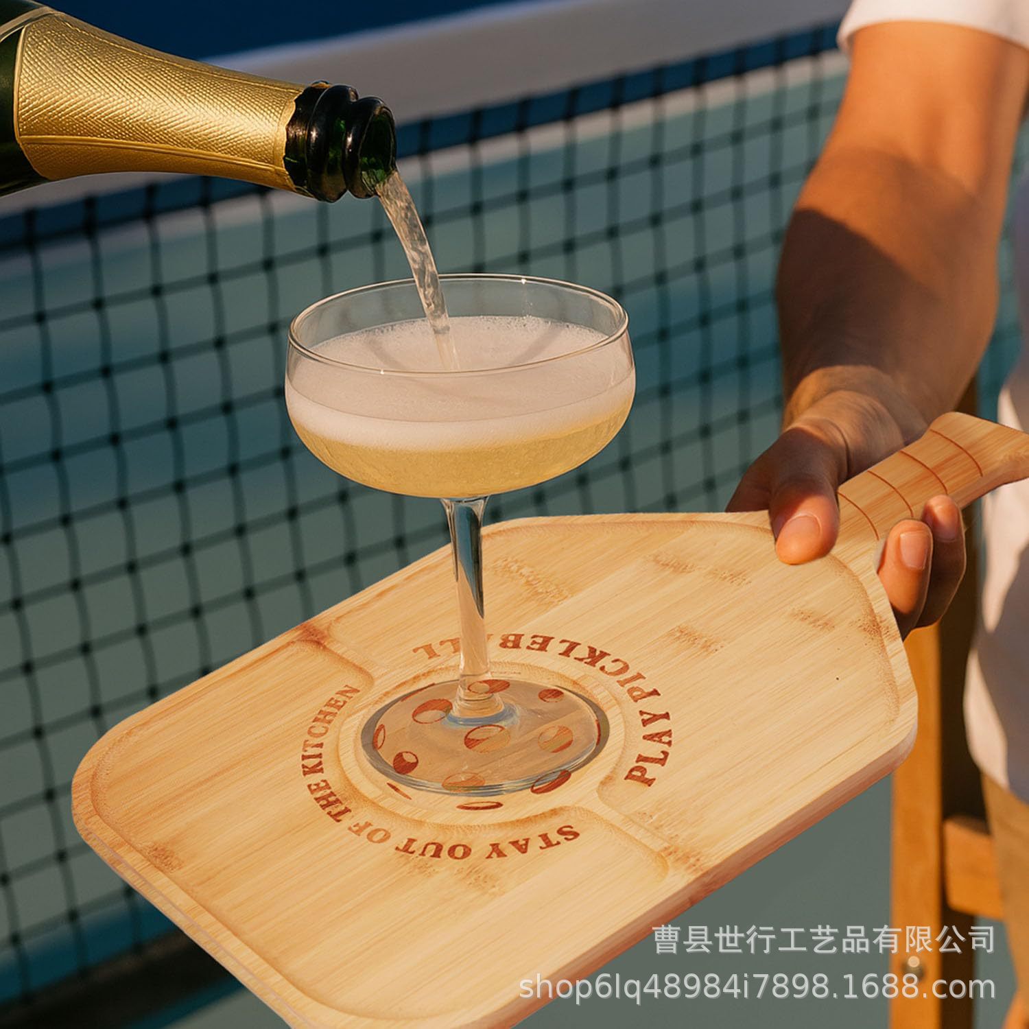 厂家现货实木牛排托盘匹克球拍形熟食餐盘木质手柄熟食板披萨盘