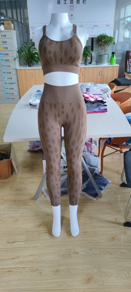 Verano nuevo patrón de gota de agua sin costuras traje de yoga deportes Cruz sujetador mujer yoga pantalones cintura alta deportes recortada Pantalones