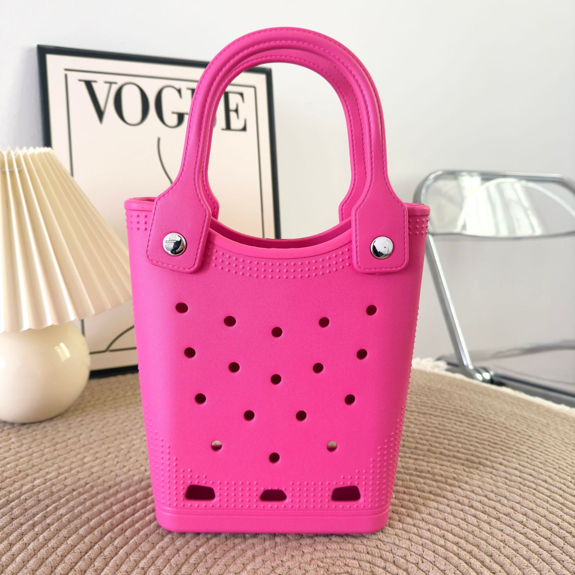 El nuevo bolso transfronterizo Eva Dongdong 100 se combina con el bolso decorado DIY dongdong, el bolso de dibujos animados, el nicho lleva el bolso de playa.