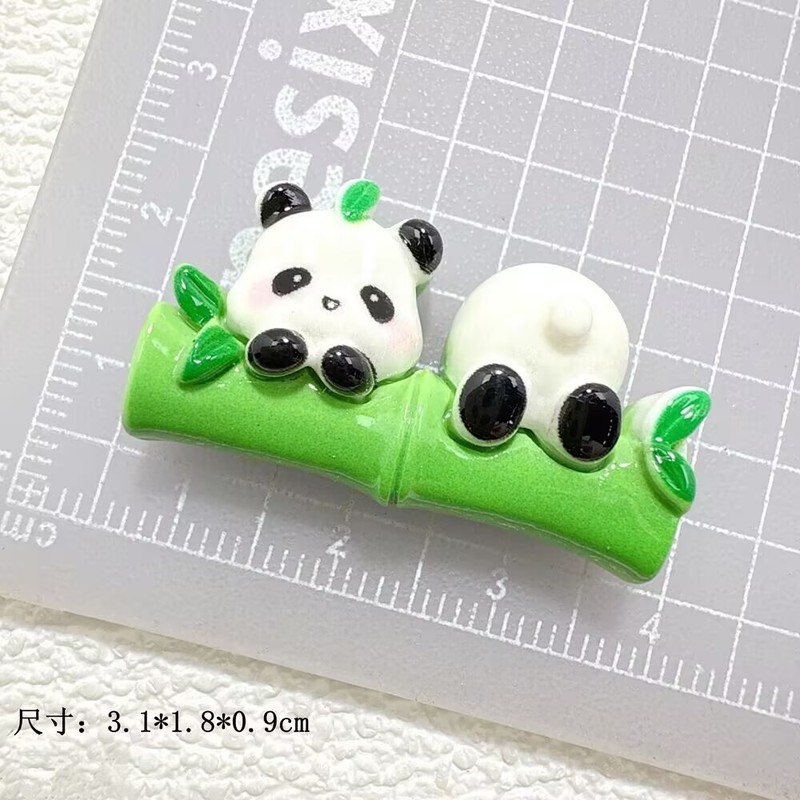 漫画竹パンダ樹脂アクセサリー diy 水カップ収納ボックス携帯電話ケース穴キーホルダー電気自動車材料|undefined