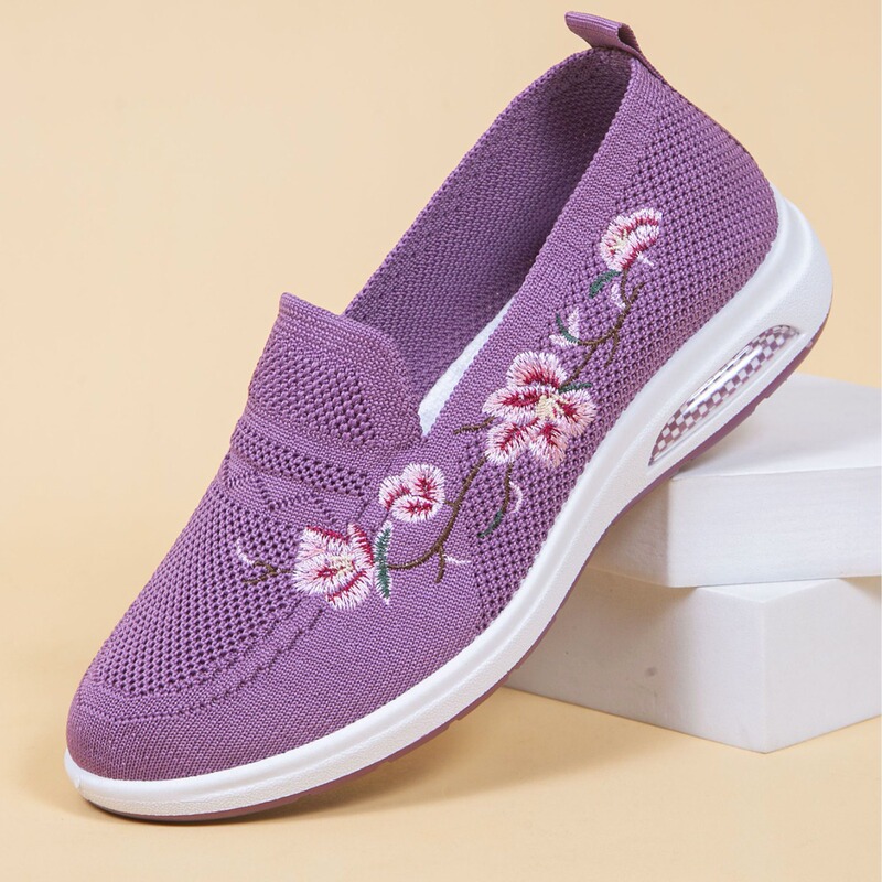 Old Beijing Cloth Shoes Breathable Women's Mesh Shoes Fashion Embroidered Slip-on Soft Bottom Mother Shoes