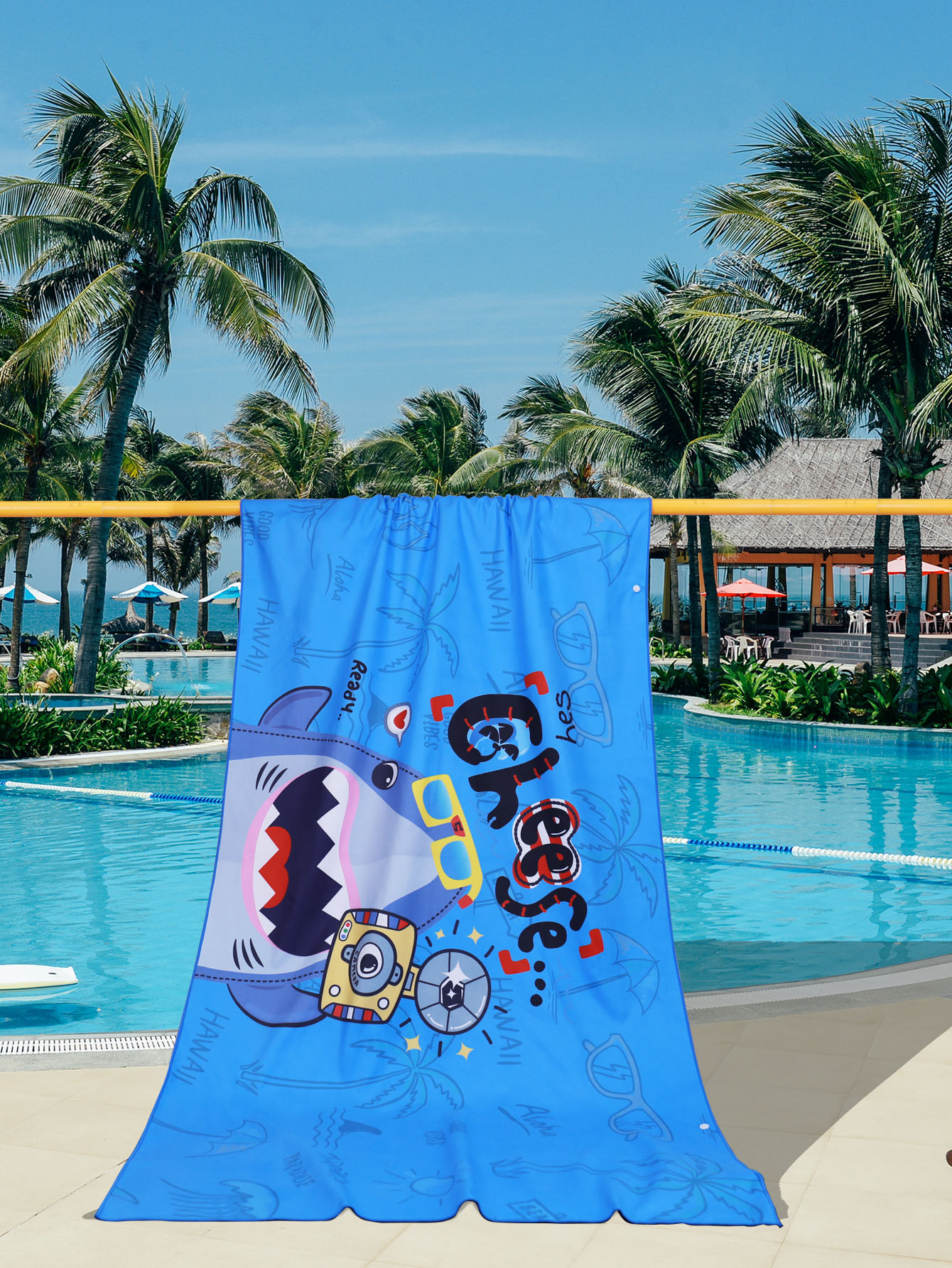 儿童游泳浴巾斗篷女童吸水速干运动专用毛巾男童便携浴袍沙滩海边