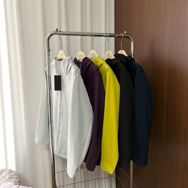 bh7907 DiS autumn/winter couple's softshell thin fleece jacket, featuring a three-dimensional cut, suitable for sports, outdoor activities, and hiking