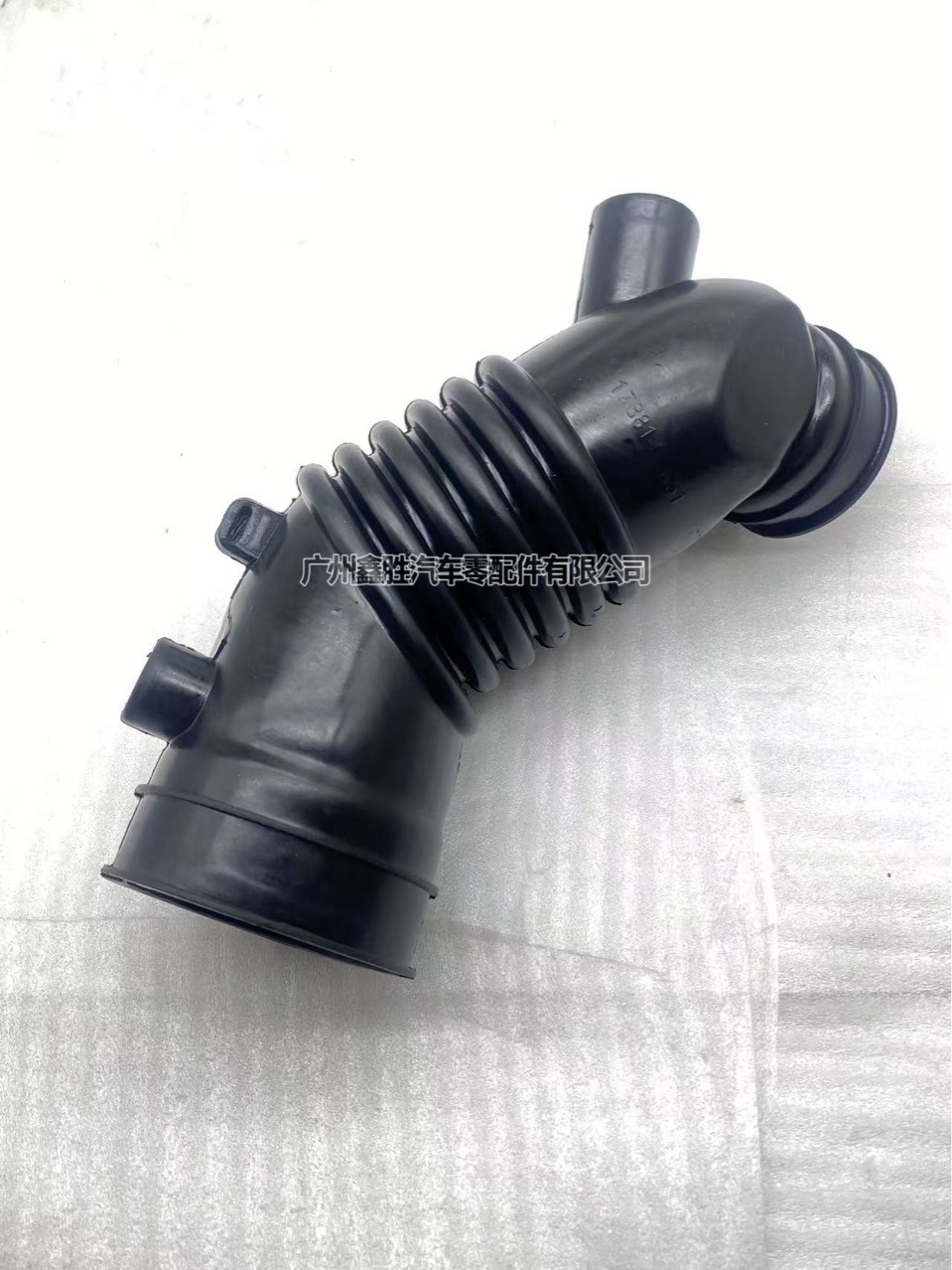 17881-0L050 0L051 Is Suitable for Toyota Hilux Vigo Air Intake Hose Kun25 Pickup Truck