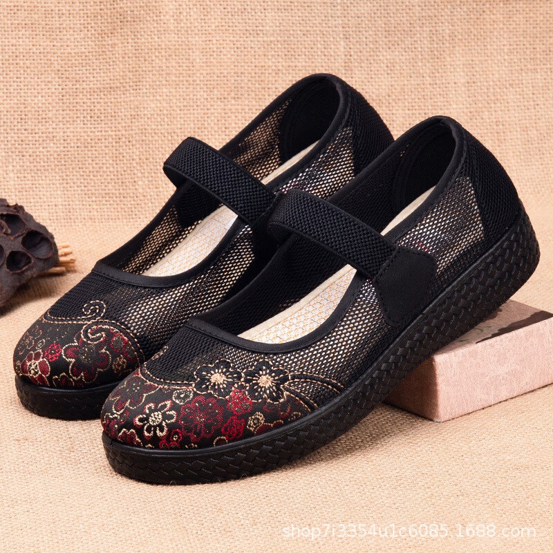 Spring and Summer New Breathable Shoes for Mothers, Mesh Shoes with Soft Soles, Lightweight Shoes for Middle-Aged and Elderly Grandmothers, Old Beijing Cloth Shoes for Women and the Elderly
