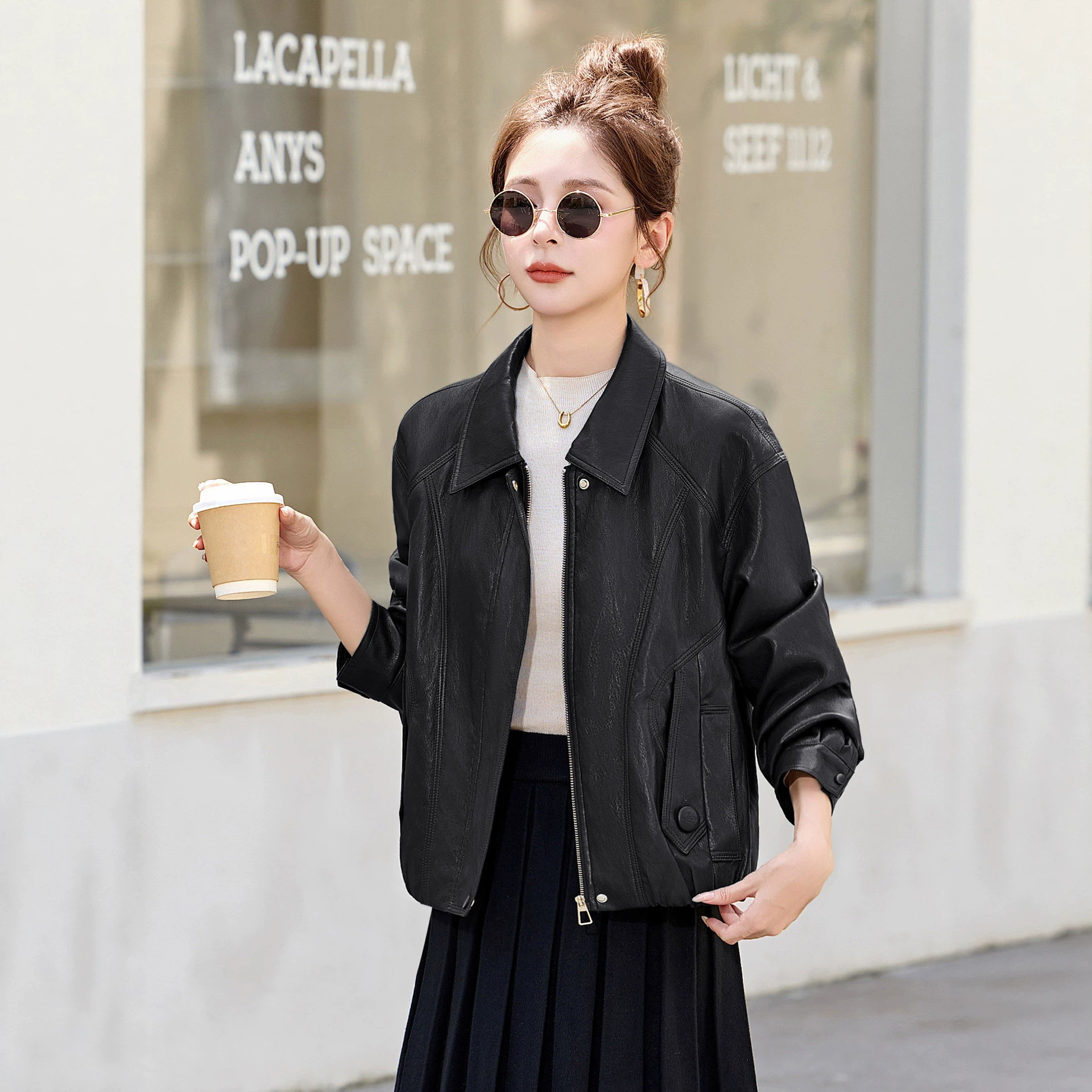 Haining genuine leather jacket for women, short and loose fit, suitable for petite figures, new spring/autumn style, fashionable and versatile, retro biker jacket