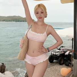 游泳衣女2026新款可爱少女复古格大小胸吊带分体泳衣比基尼Bikini