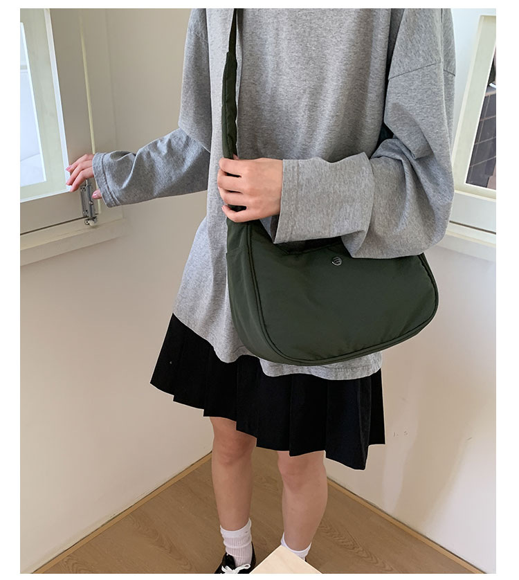 Small handbag, women's underarm bag, fashionable and casual single-shoulder bag, crossbody bag, 2025 new style for work and commuting, stylish solid color bag undefined