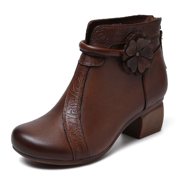 Темно коричневый