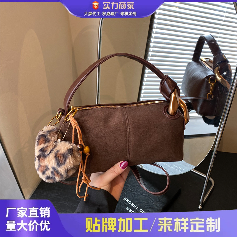 包包2025新款秋季时尚女包单肩包复古潮流斜挎包小巧精致腋下小包