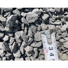 黑灰色石头砾石图片，砾石原石园景铺地石子，广东江门砾石市场