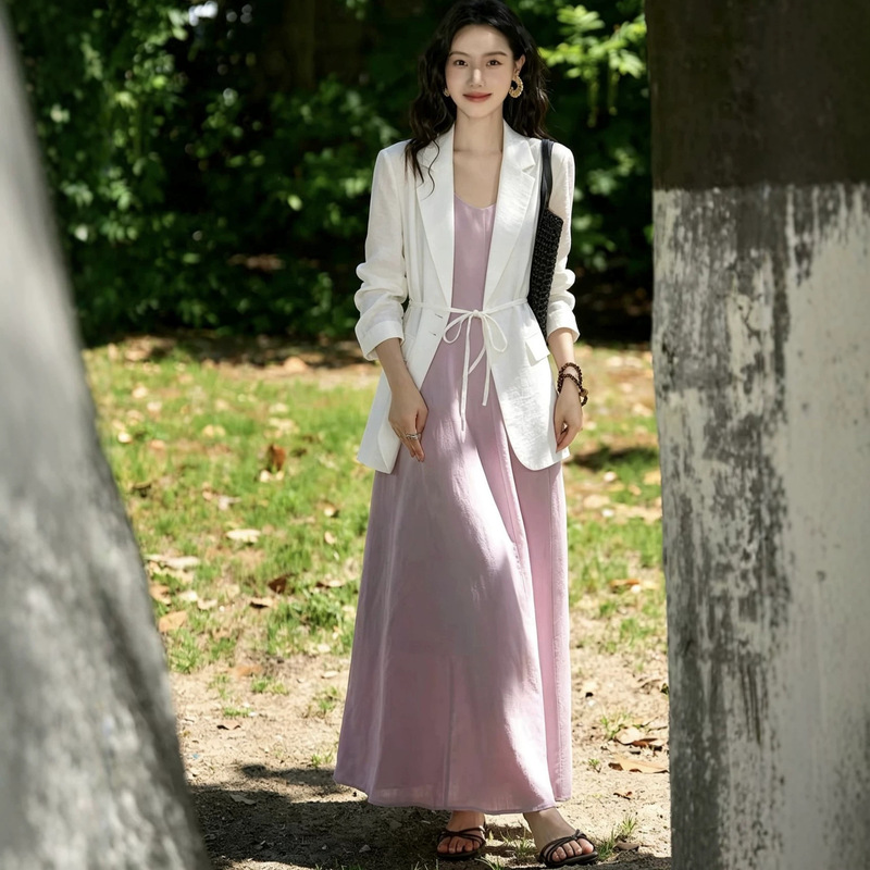 Thin and Breathable Summer Ultra-Thin Sun-Protective Silk Tencel Tie-Waist One-Button Long-Sleeve Loose-Fitting Women's Blazer Thin and Breathable Summer Ultra-Thin Sun-Protective Silk Tencel Tie-Waist One-Button Long-Sleeve Loose-Fitting Women's Blazer