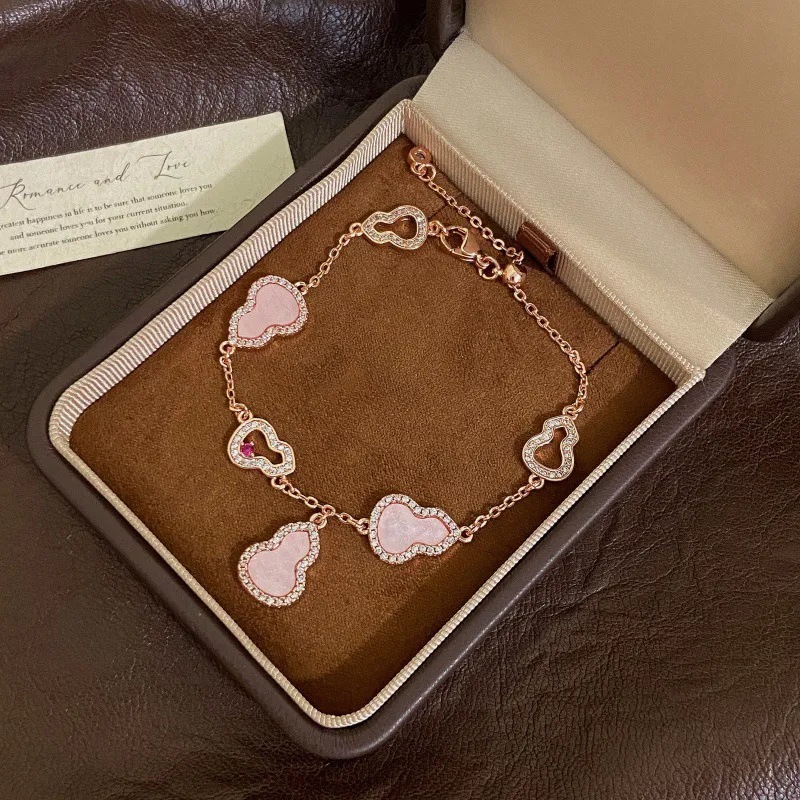 2025 New Style Cut Out Gourd Pink Shell White Shell Bracelet Feminine Accessible Luxury Style Exquisite Fashionable Mother-Of-Pearl Bracelet