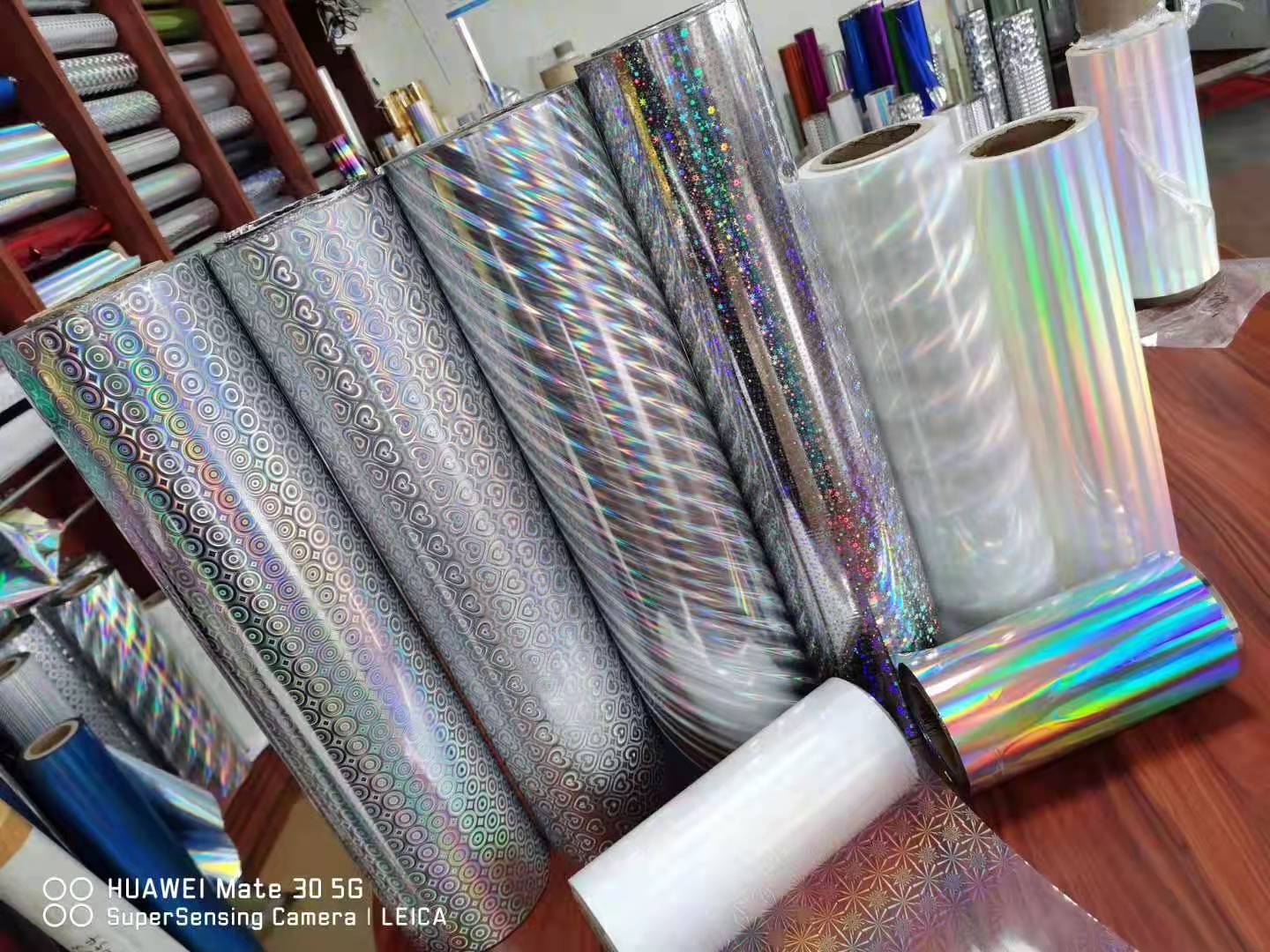 厂家批发透明素面介质opp镭射膜 镀铝膜包装材料保护膜