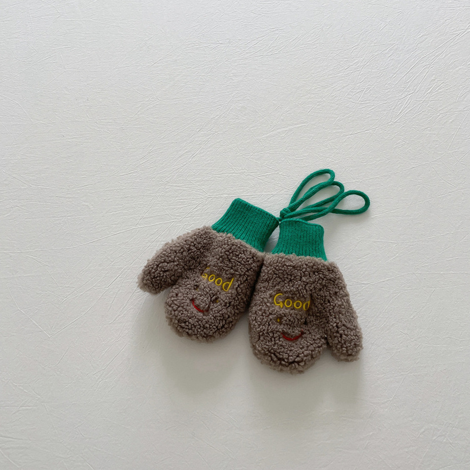 Children's gloves winter all finger hanging neck Instagram smiling boy and girl baby_voghion.com