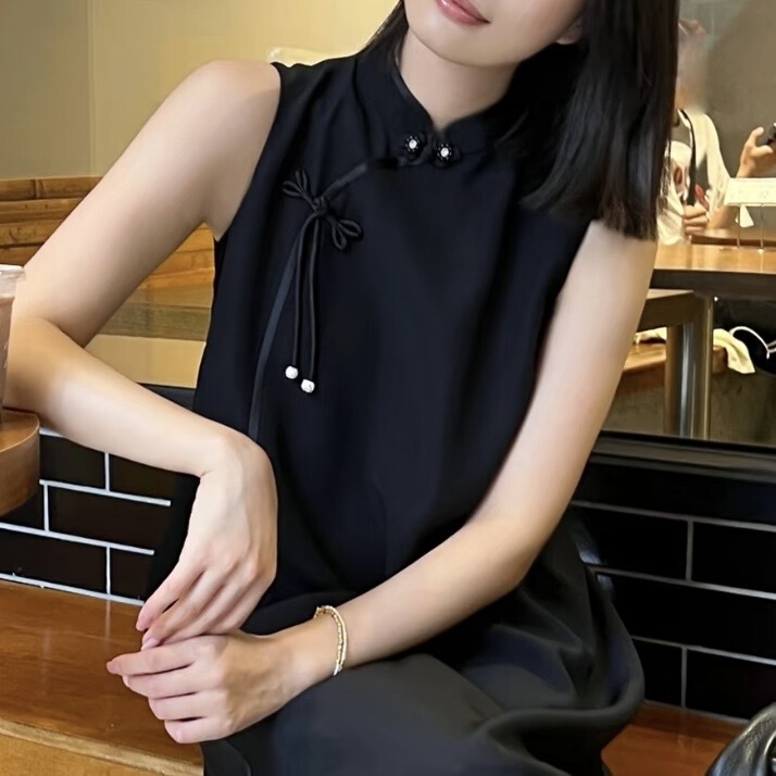 Italian Hm New Chinese-Style Sleeveless Qipao Dress for Women, Summer Stand-Collar Buttoned Long Dress, Simple and Elegant for Commuting Italian Hm New Chinese-Style Sleeveless Qipao Dress for Women, Summer Stand-Collar Buttoned Long Dress, Simple and Elegant for Commuting
