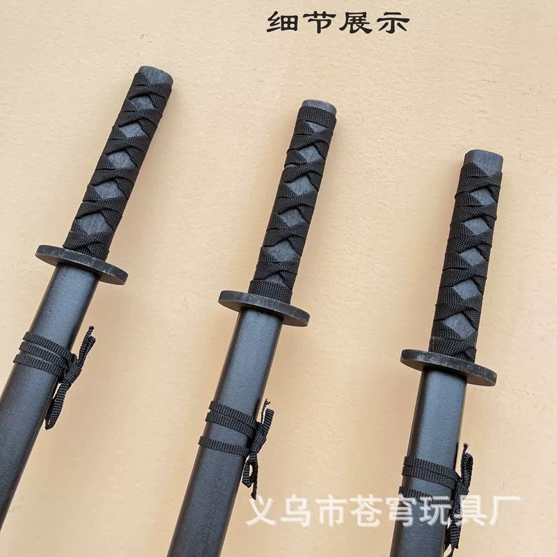 Кукла-игрушка, деревянный меч, оружие
