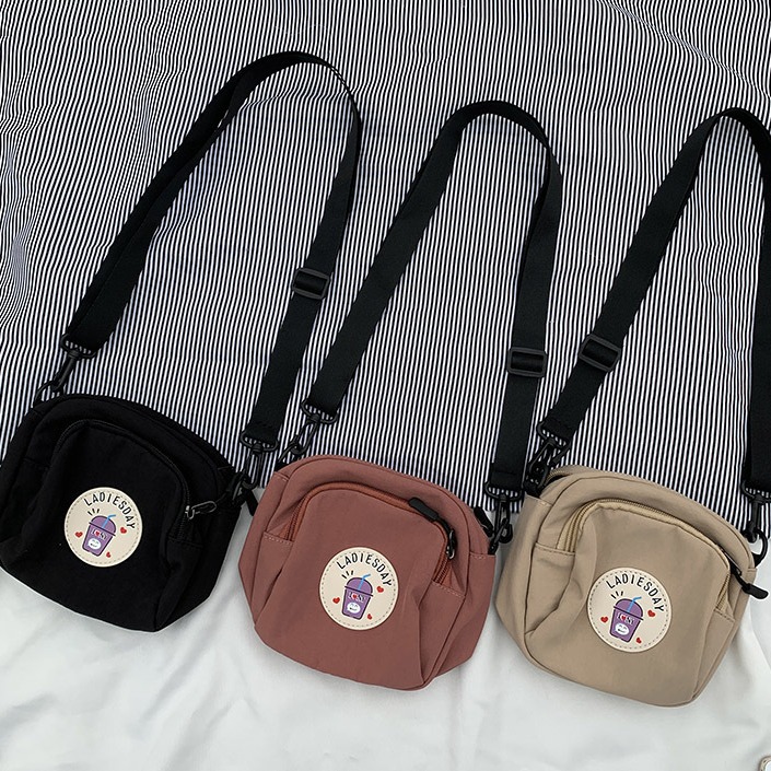 Bolso bandolera pequeño 2025 para mujer, versión coreana Ulzzang, estilo ins, simple, versátil, lindo, bolso de tela para estudiantes, dropshipping
