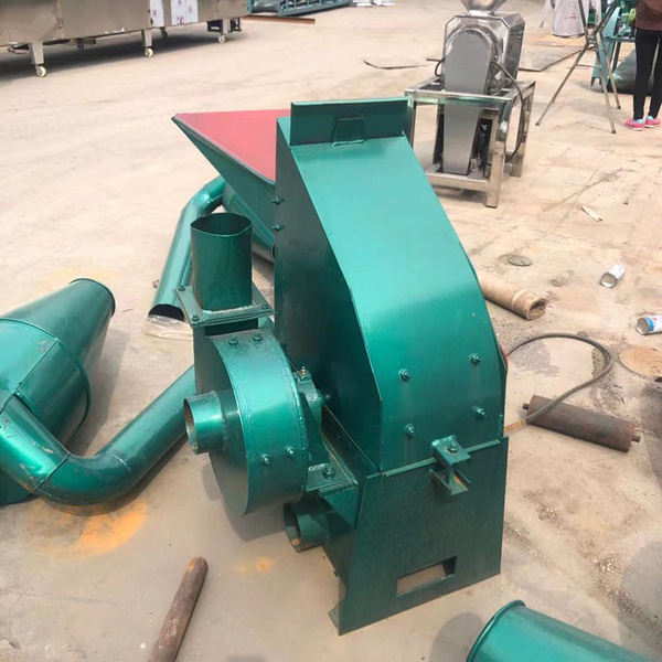High humidity material crusher