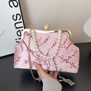 ����ʽ�͹Ű��Ї��L�̽����۰��һ����ⰻȻ������μ����Ů����