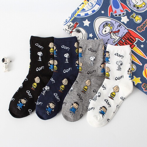 Mid-calf women's socks, cute puppy cotton cartoon socks for women, personalized socks wholesale
