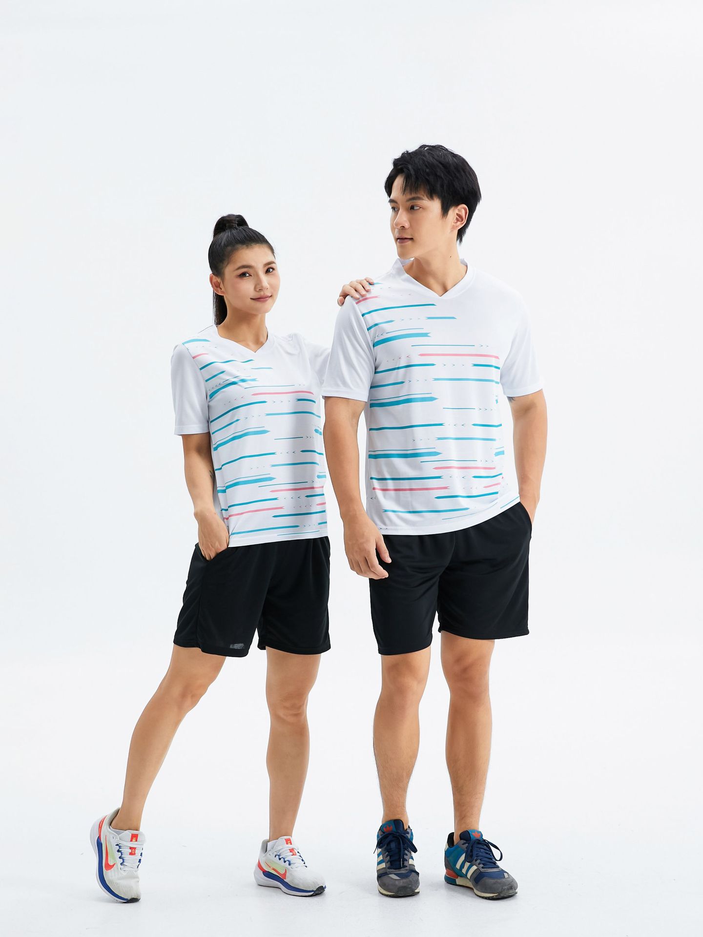 Nuevos productos secos rápidos y transpirables de mesa bádminton set hombres y mujeres de verano de manga corta competencia uniforme deportivo de impresión uniforme de pelota