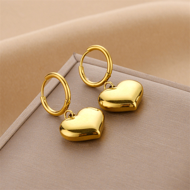 Simple Style Heart Shape Titanium Steel Plating Dangling Earrings 1 Pair