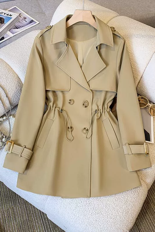 Костюм, длинное трenchcoat? trench coat is английское. The input: "Suit, long trench coat, spring autumn khaki brace, mid-length, fitted, for teenagers"