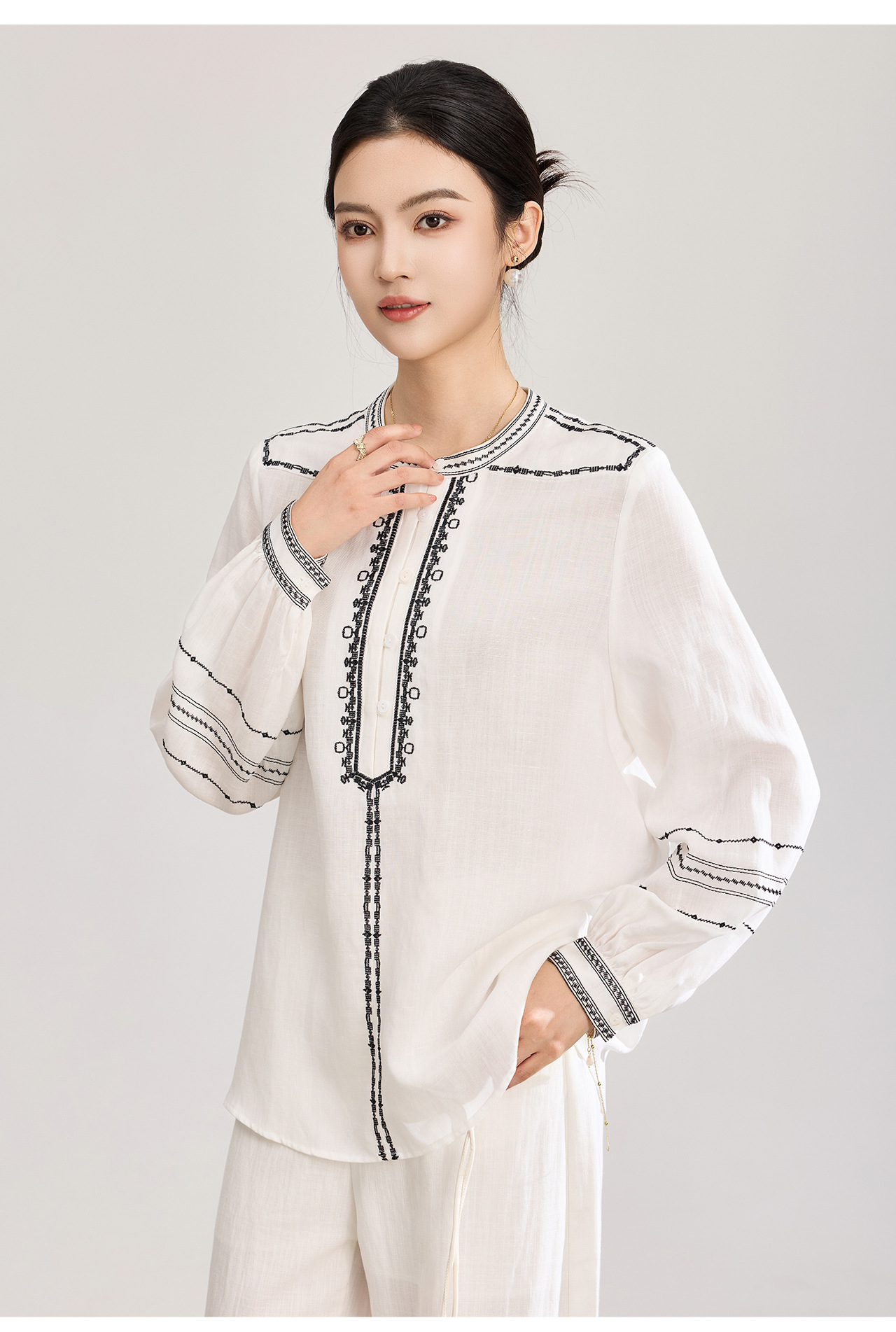 Áo sơ mi nữ chất liệu linen phối màu tay ngắn phong cách Pháp — màu xanh nhạt chi tiết 19