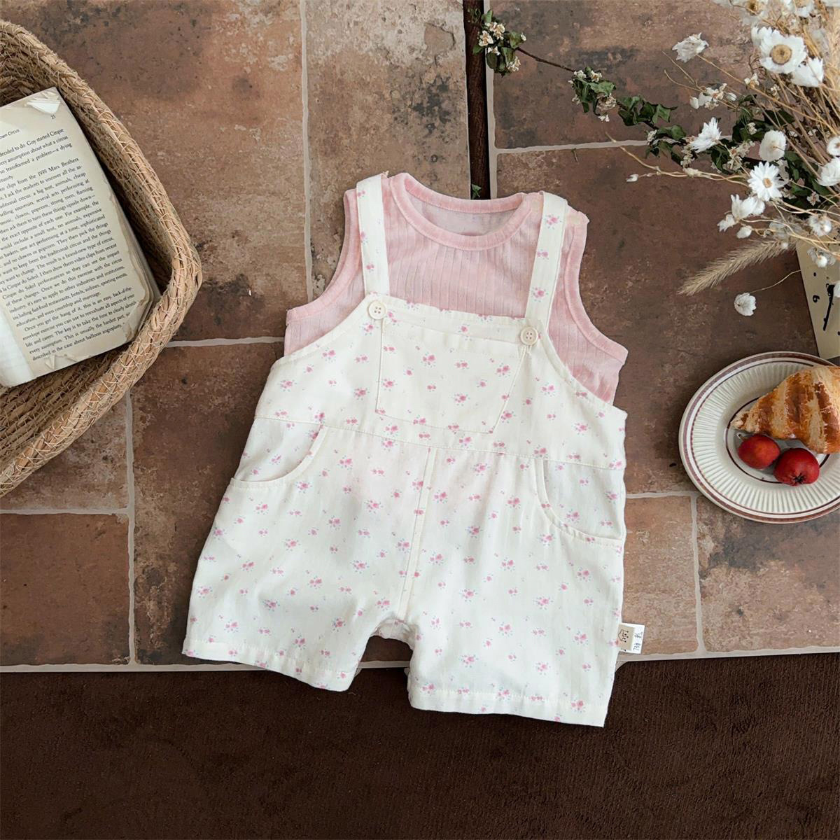 Ventas directas de la fábrica de Youhe verano nuevo tipo a, ligero, pequeño mes, estilo occidental, chaqueta, chaleco, babero, traje de tres piezas