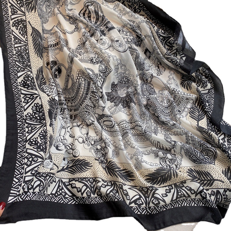 Comercio exterior transfronterizo cadena Totem algodón y lino sensación impresión grande bufanda cuadrada playa protector solar bufanda 135*135cm