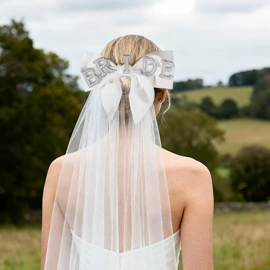 插梳;发带;皇冠