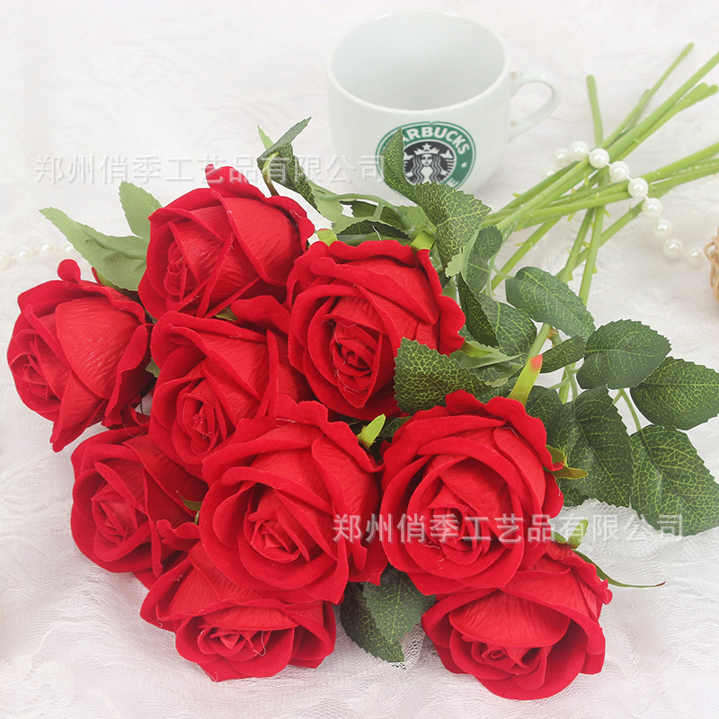 Franela de flores artificiales Cascada de rosas Decoración de flores falsas Pared de fondo Red de celebridades perforada Decoración de rosas Centro comercial Pared de cártamo