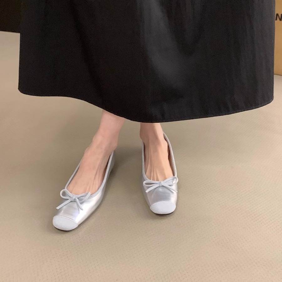 Aumento de altura interior de estilo francés pequeño rojo zapatos de mujer primavera y otoño 2025 primavera bow ballet suave zapatos de noche